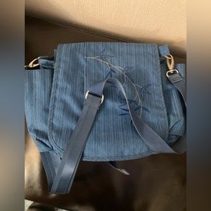 Haiku messenger bag
